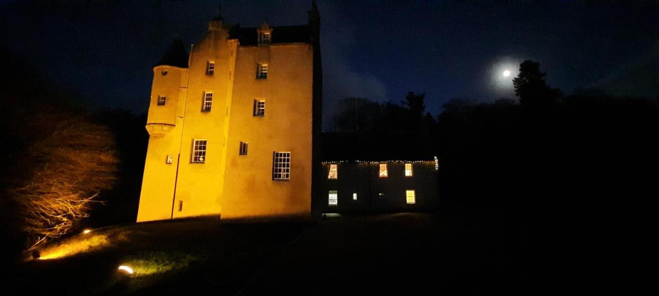 East Wing Lickleyhead Castle Villa Auchleven ภายนอก รูปภาพ