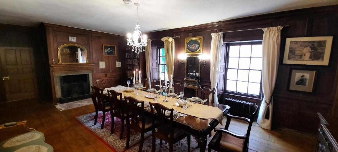 East Wing Lickleyhead Castle Villa Auchleven ภายนอก รูปภาพ